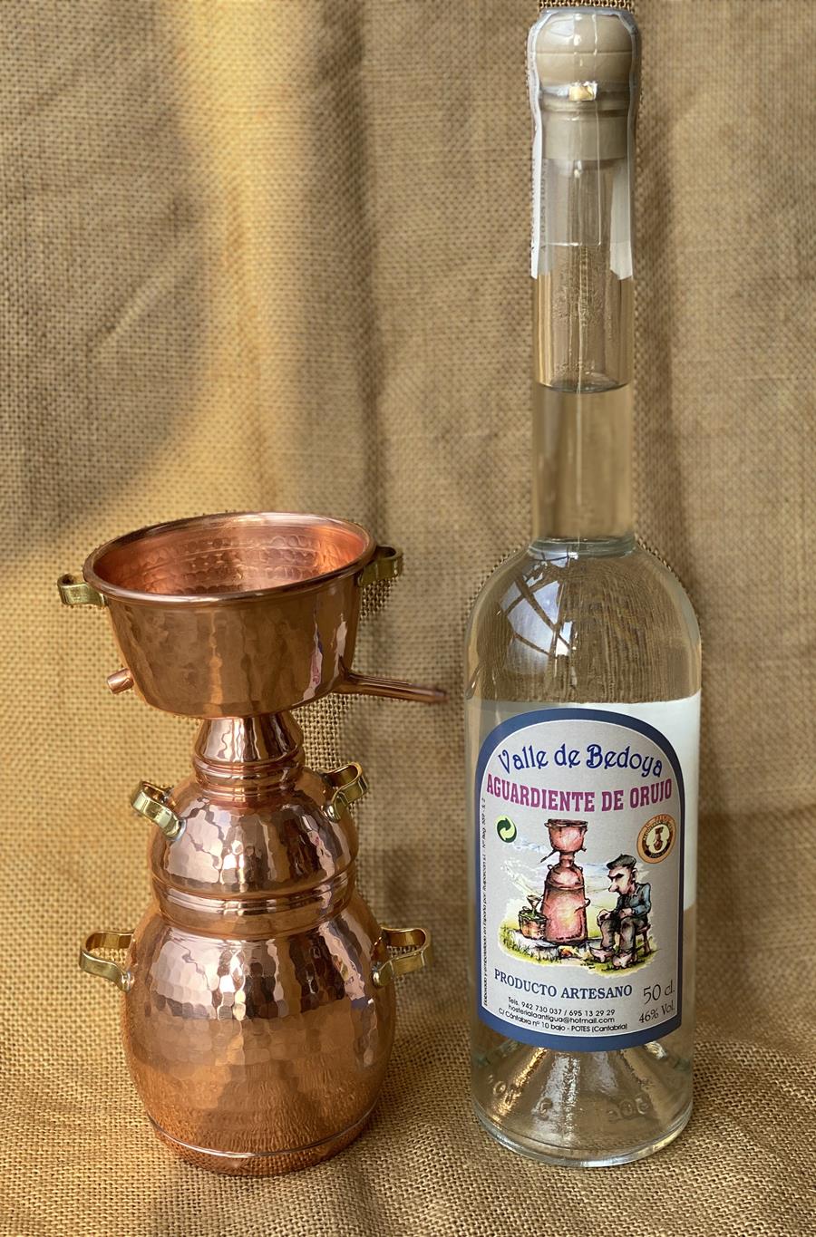 Aguardiente de orujo Valle de Bedoya orujo potes liebana
